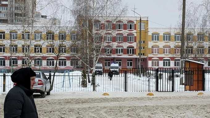 Последние два дня Алина, устроившая стрельбу в брянской гимназии, была «ни жива, ни мертва»