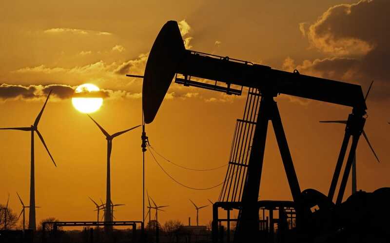 Саудовская Аравия увеличила переработку нефти до рекордного уровня, чтобы сократить убытки от дешёвого сырья
