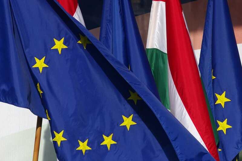 Евросоюз не торопится лишать Венгрию права голоса, несмотря на критику