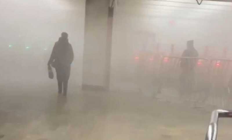 Пассажиры сообщили о задымлении в московском метро