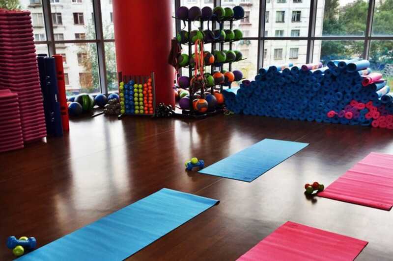 В Санкт-Петербурге фитнес-клуб Happy Fitness обманул своих клиентов, закрывшись без предварительного уведомления и компенсаций