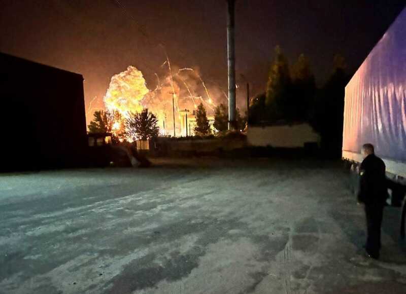 Очевидцы сообщают о прилете и взрыве в районе аэропорта Брянска