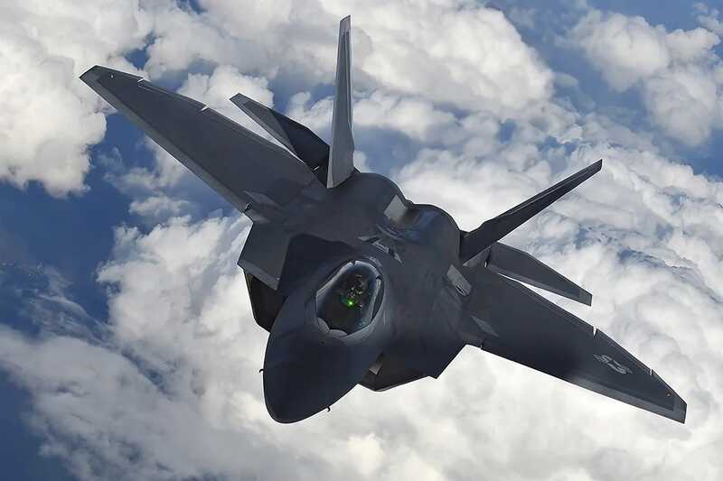 Военные готовятся к усилению напряжённости: самолёты США и Великобритании прибыли на Ближний Восток