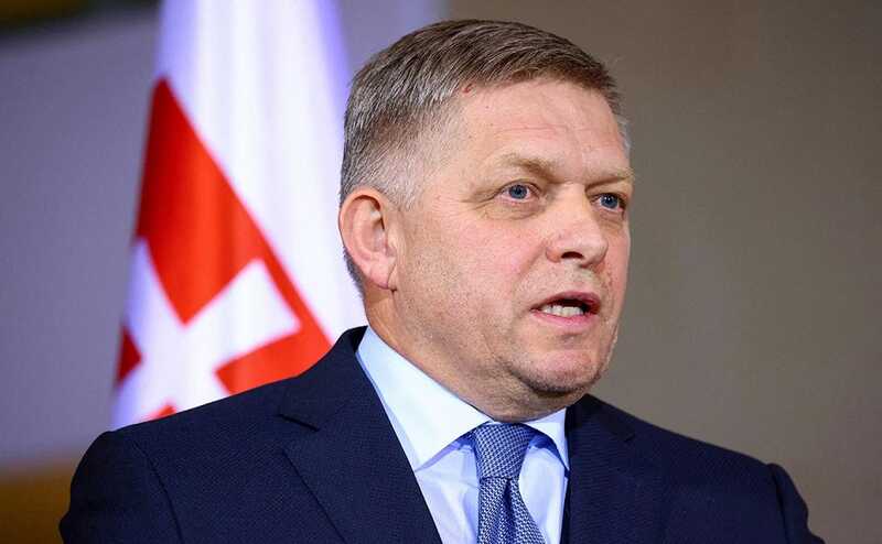 Роберт Фицо потребовал, чтобы Словакию исключили из антироссийских санкций по газу