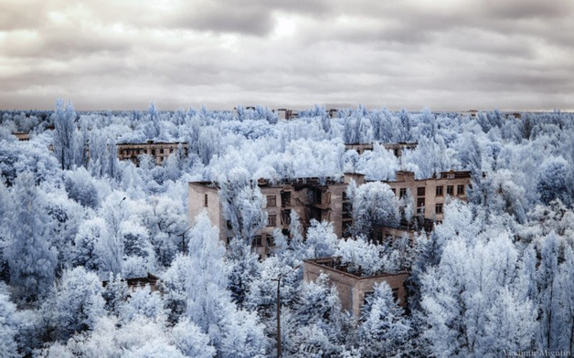 Опубликованы впечатляющие фото зимнего Чернобыля