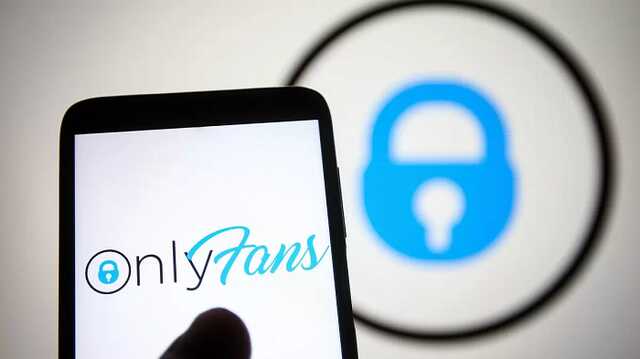 Сайт эротического контента OnlyFans не стал запрещать порно-фото и видео по требованию банков