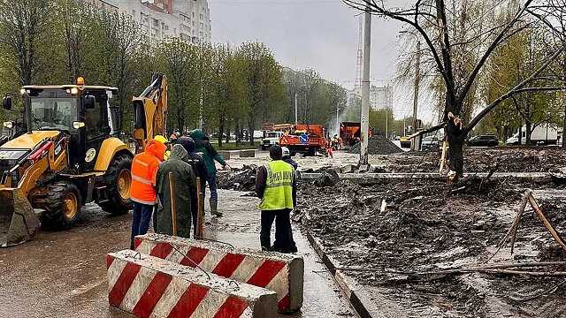 Мэр Белгорода рассказал о работе взрывотехников на месте падения авиабомбы