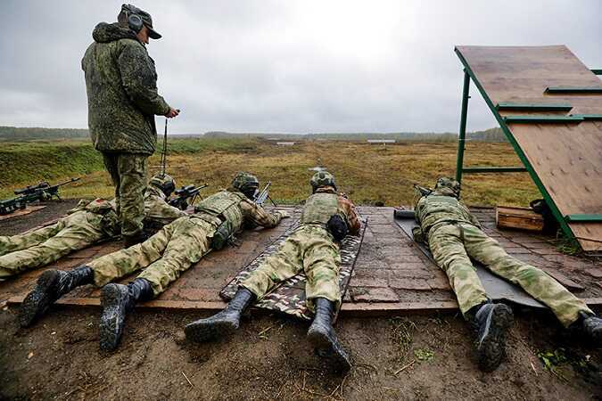 Иностранцам с судимостью могут разрешить служить