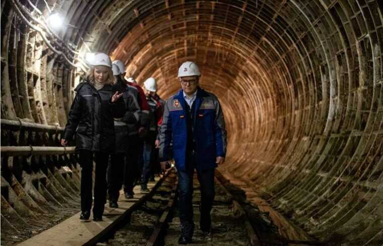 Челябинские землевладельцы заблокировали метротрам Текслера. Эксперты указывают на интересы семьи Колесниковых