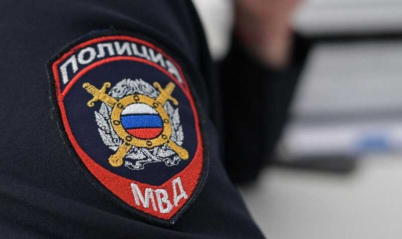 В Москве полиция обходит квартиры в поисках оружия и собак