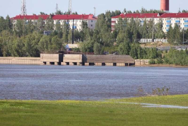 Депутаты требуют наказать ответственных за растраты средств при строительстве спорткомплекса в Нефтеюганске